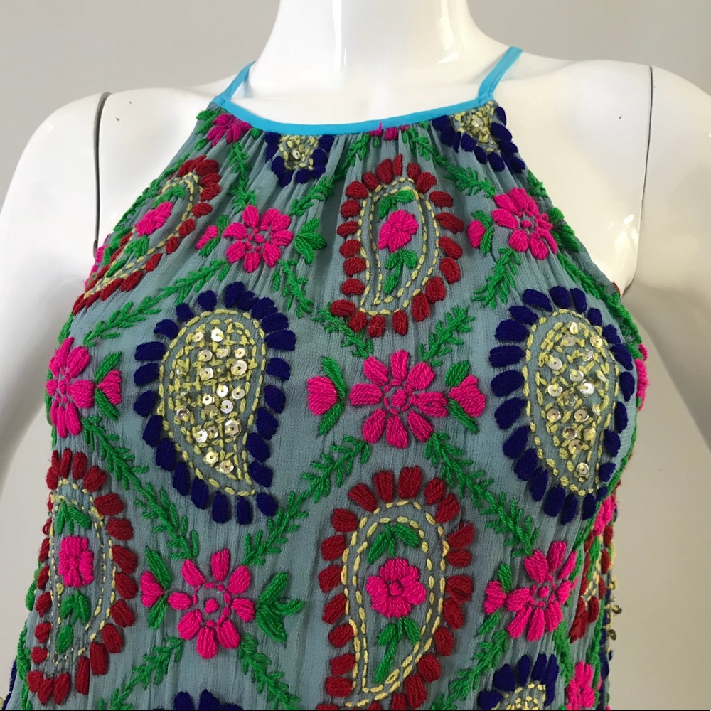 Dress - Picture 6 of 8